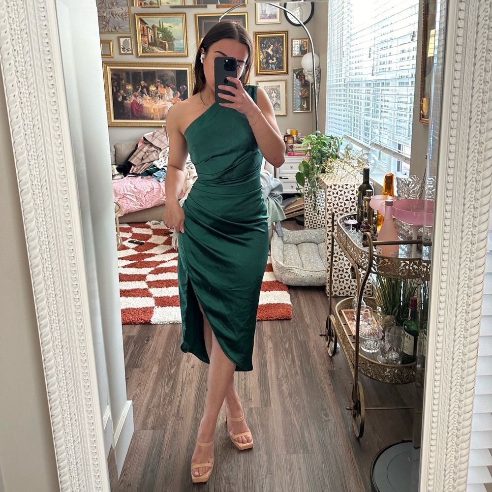 ELLIATT Green One-Shoulder Dress